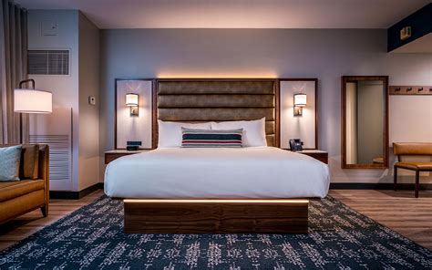 turtle creek casino hotel rooms  Redeem points for food, accommodations, golf, spa services, and much more